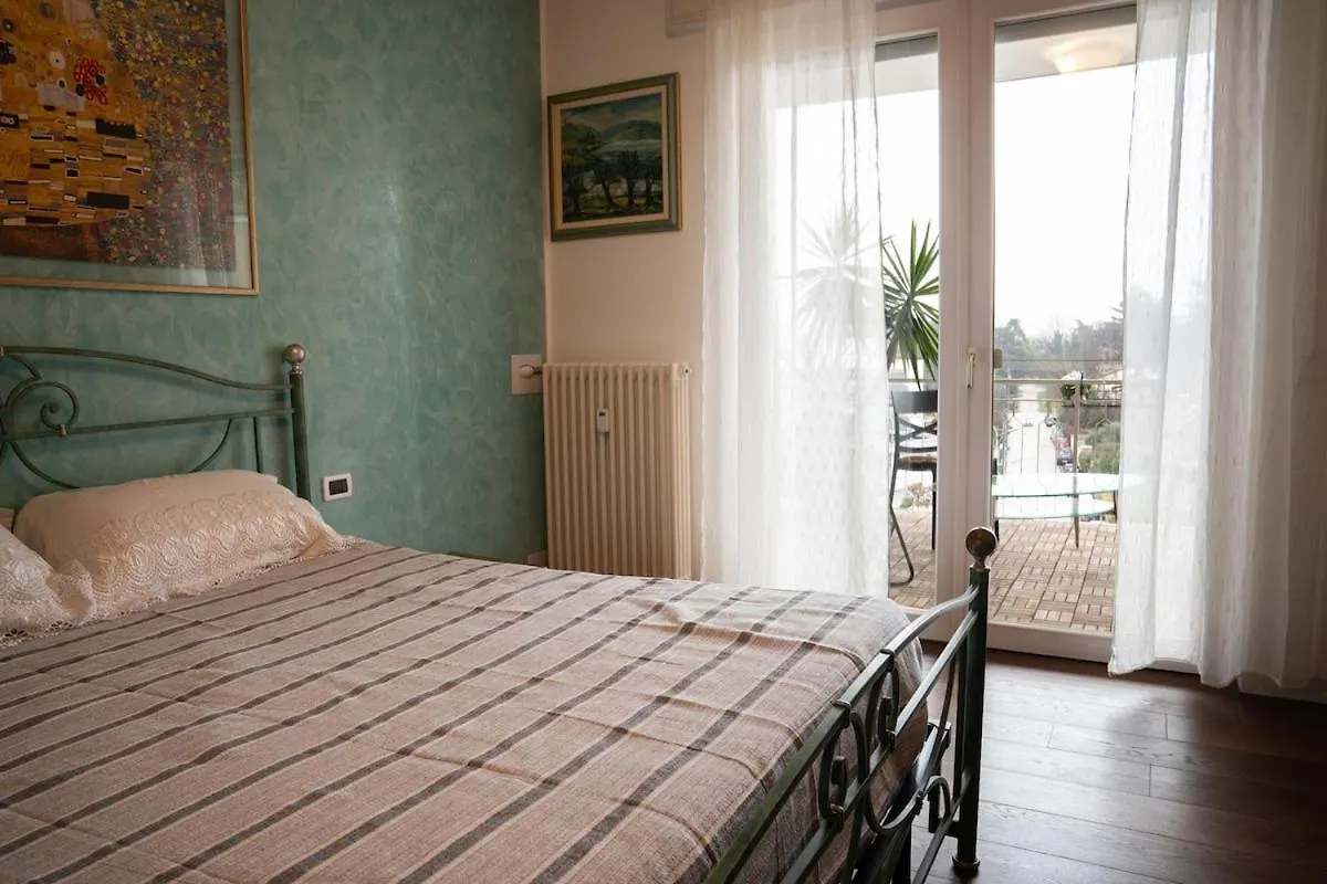 Elegante Alloggio Con Parcheggio Gratuito Vicenza Lägenhet